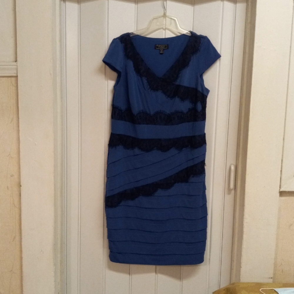 COLLECTION DRESSBARN V_Neck DRESS
